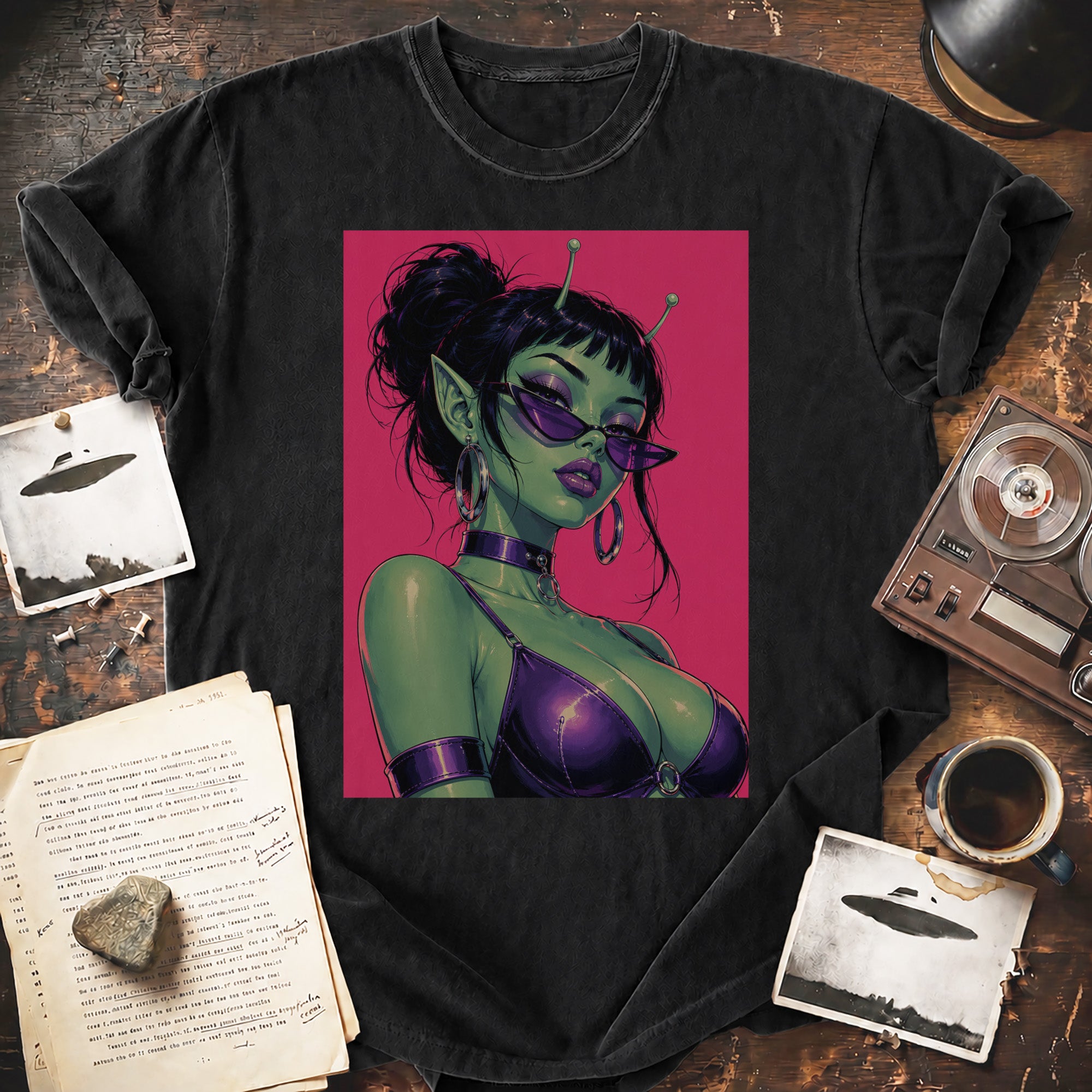 Venux Alien T-shirt