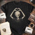 Alien Love Vintage Graphic T-shirt