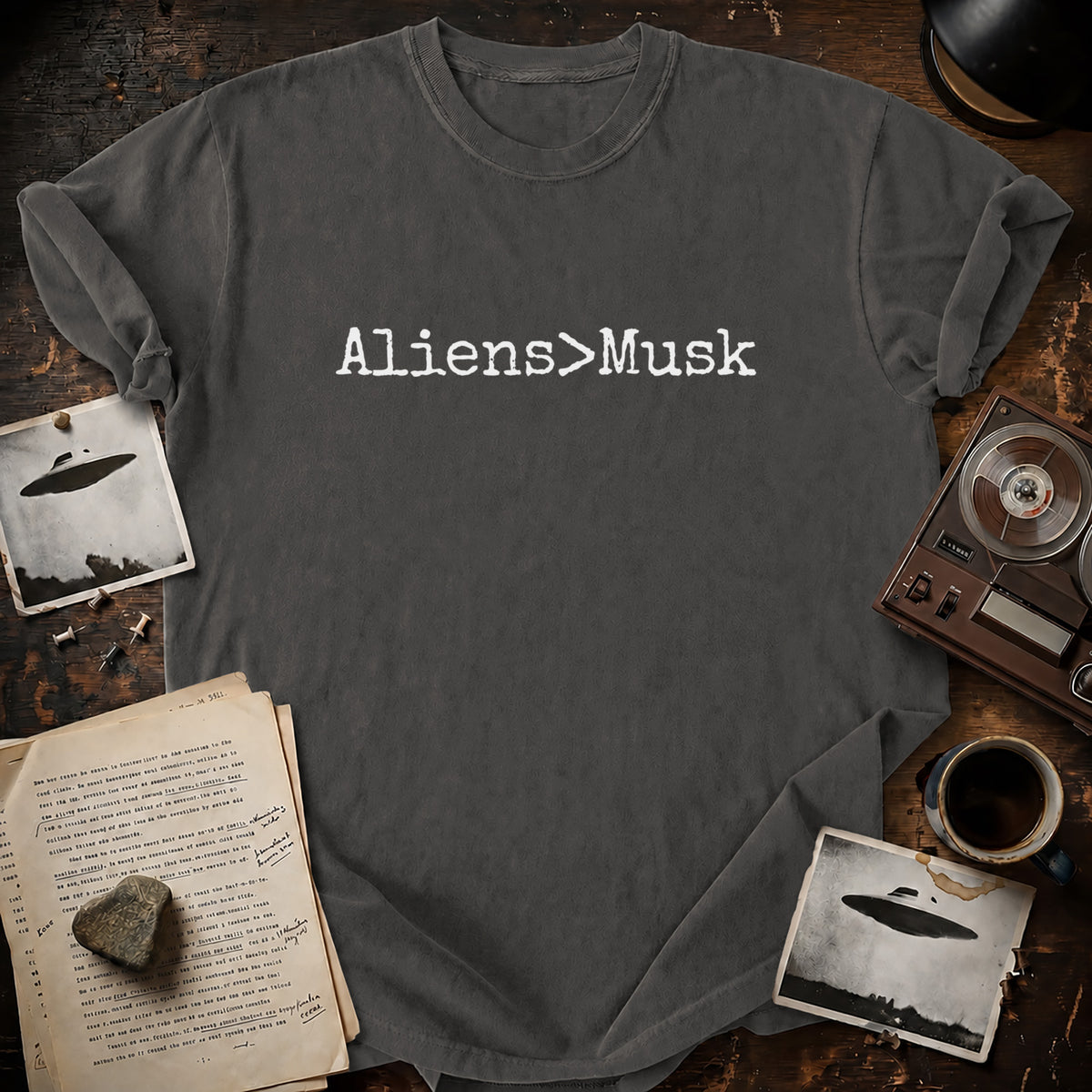 Aliens > Musk T-shirt
